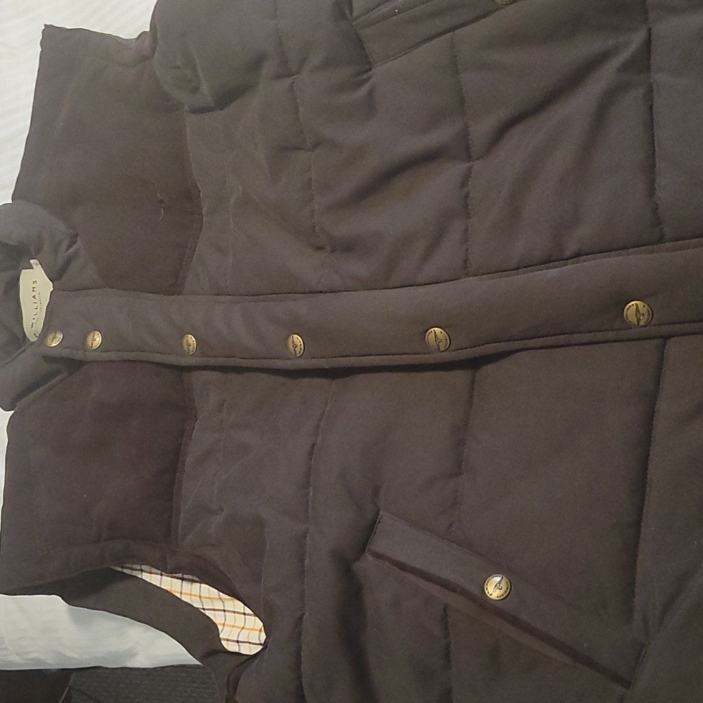 R M Williams Men's brown vest